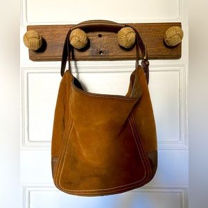 Bucket bag